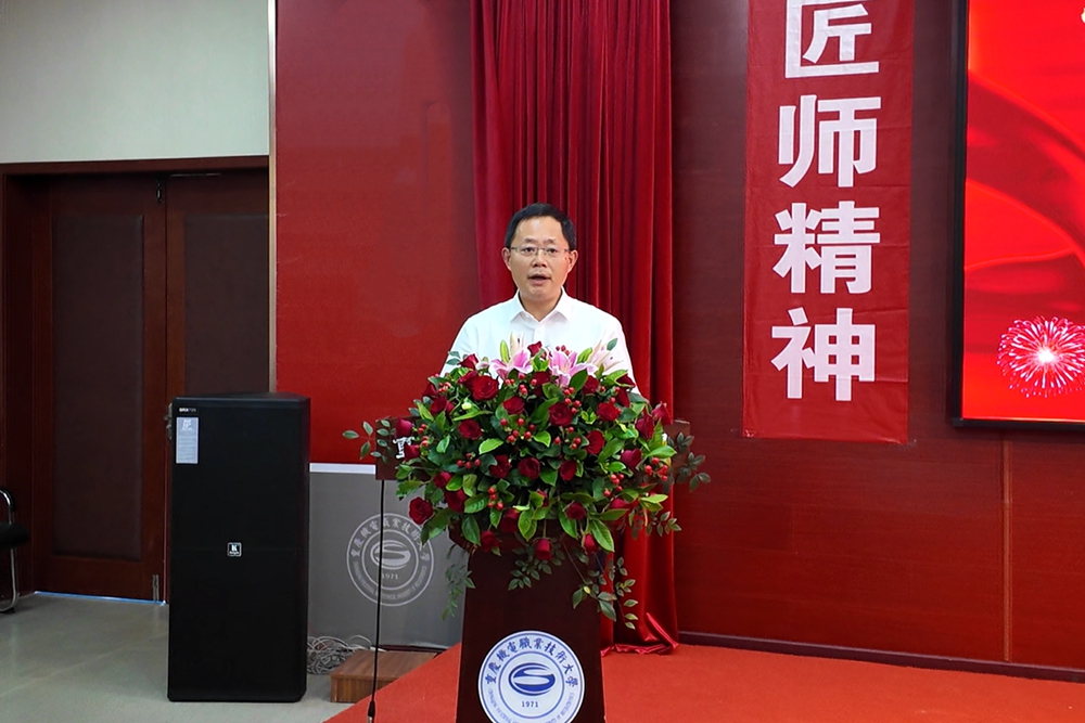 e9fc2aae-cace-42fb-9a06-e0594d63d4c4