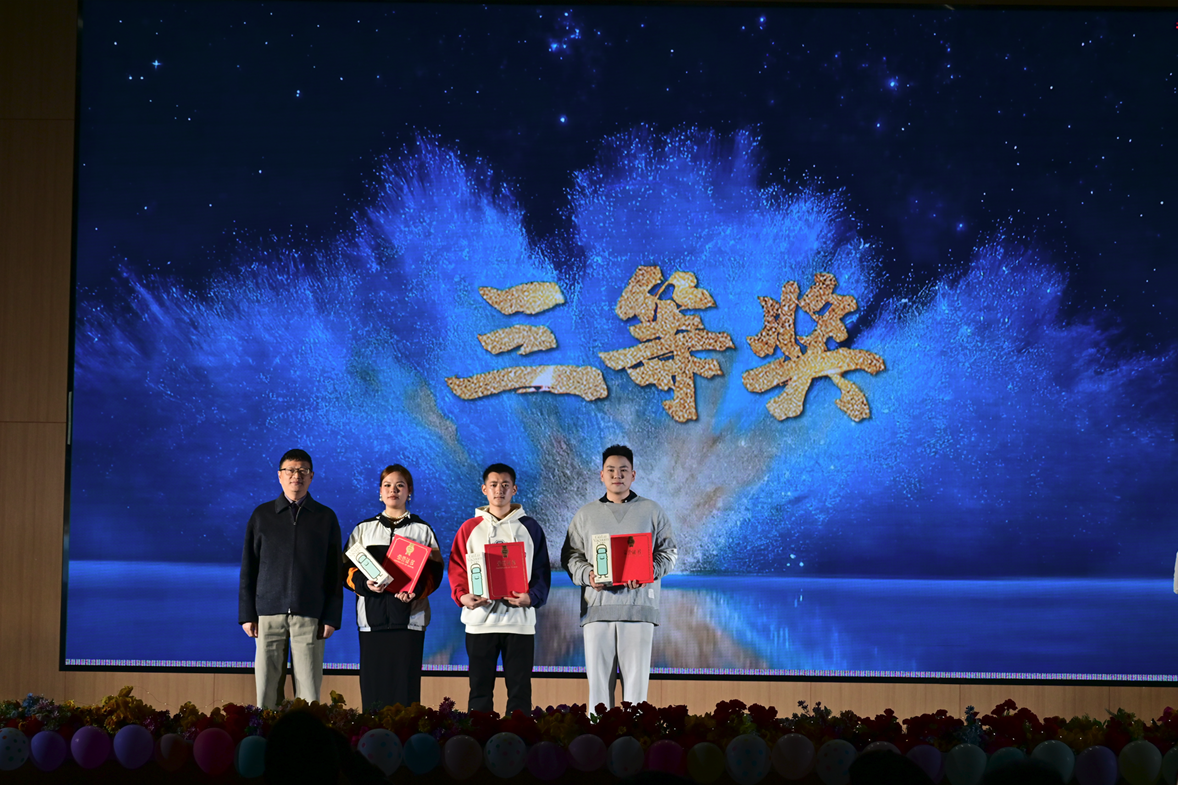 9924d6f6cdb1ba34e1912d311acb5de8