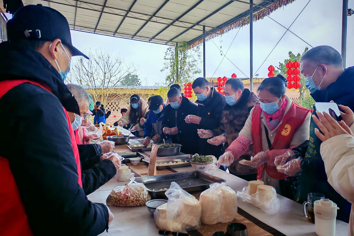 8e195c7c3286a760e3ef3589ebbc0d8c_origin(1)